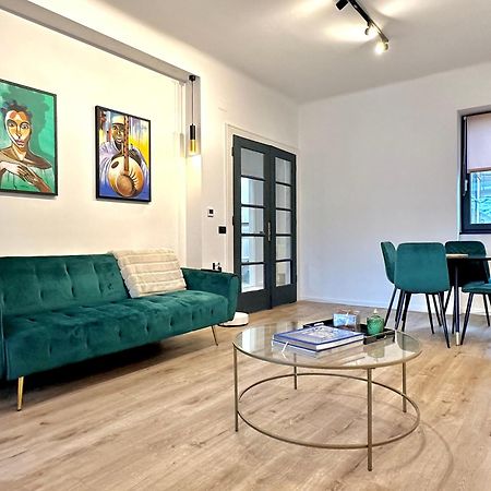 Peaceful Condo For Romantic Getaways Near Black Church - 3Min Walk Брашов Экстерьер фото