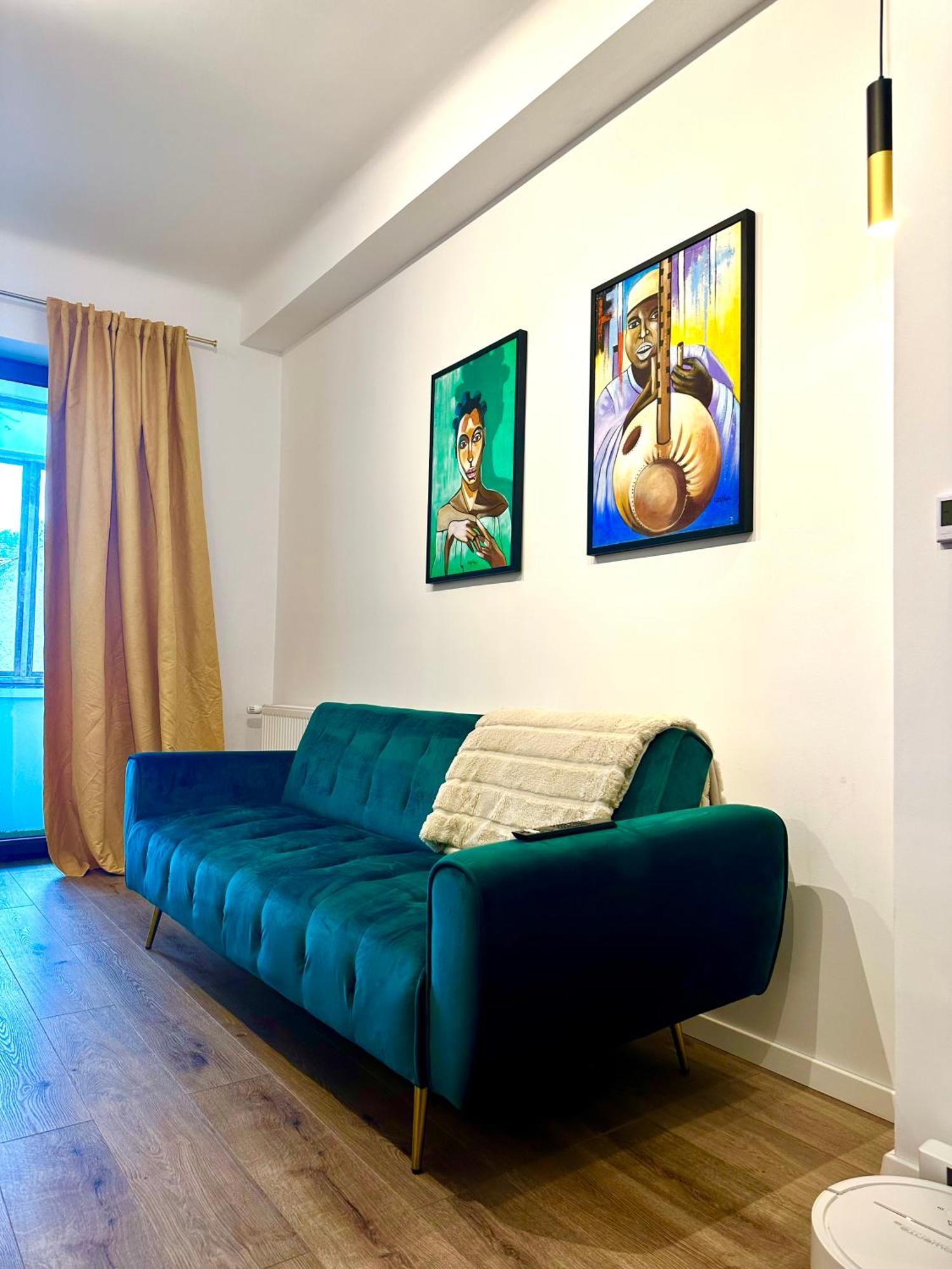 Peaceful Condo For Romantic Getaways Near Black Church - 3Min Walk Брашов Экстерьер фото